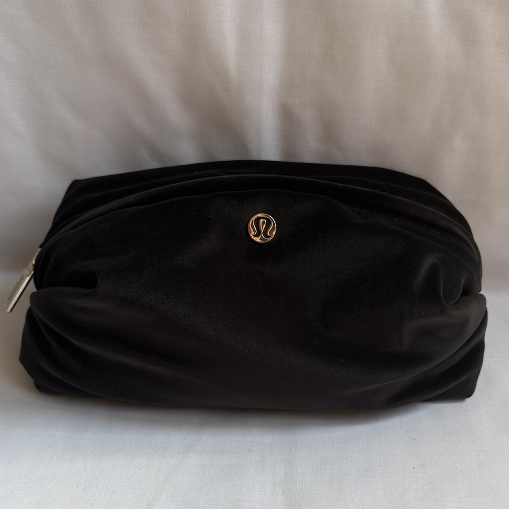 Lululemon Feeling Ready Pouch Velour